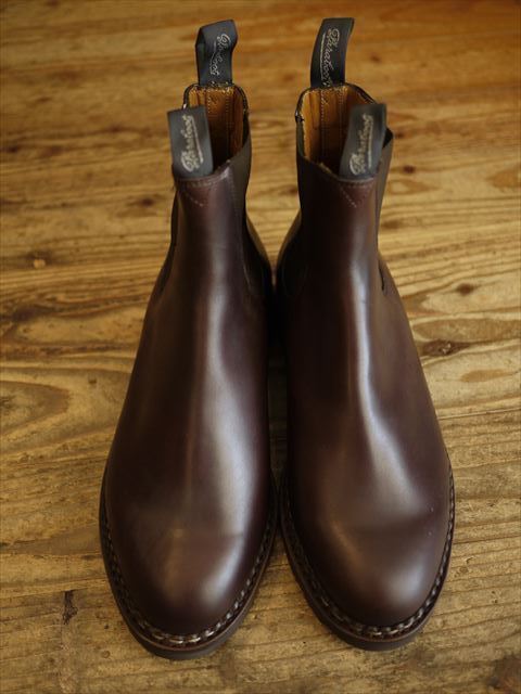 一枚革仕立てのサイドゴアが待望の復活です。/ PARABOOT 一枚革仕立てのサイドゴアが待望の復活です。/ PARABOOT